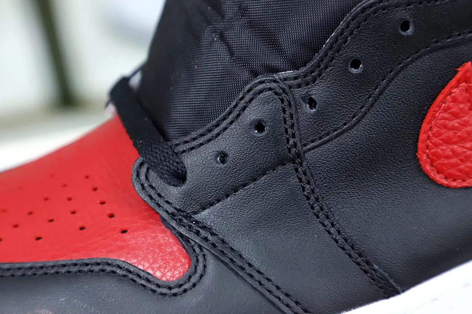 'BRED' OG RETRO AIR JORDAN Kimikick HIGH 1 0710